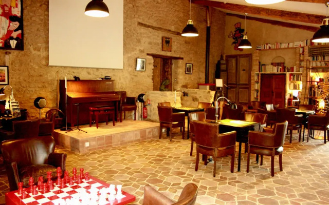 Relais du Silence Hôtel Universitaire du mieux-être au Mas de Fontefiguières