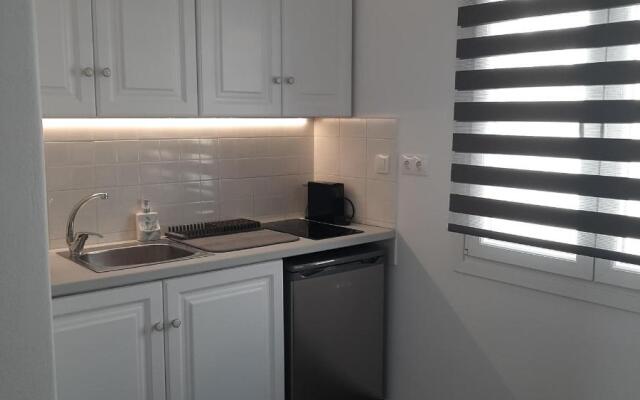 Flora Rooms & Apartments