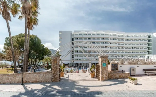 Alua Gran Camp de Mar