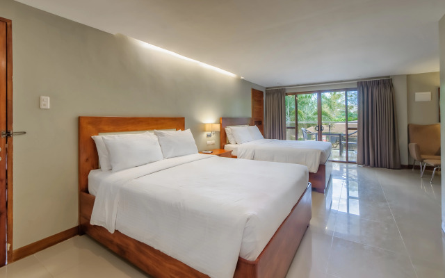 Golden Palm Resort