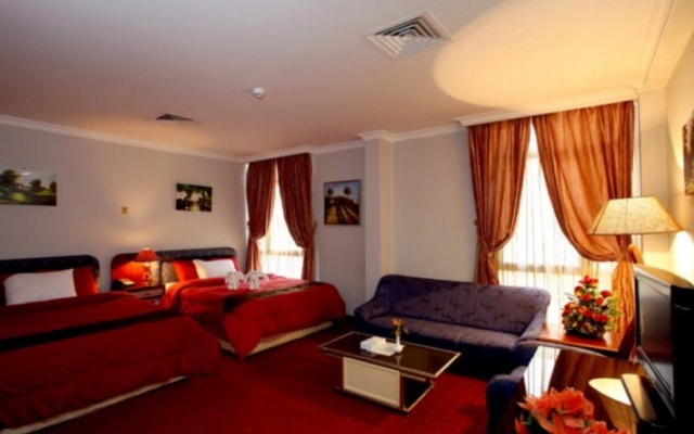 Adhari Hotel