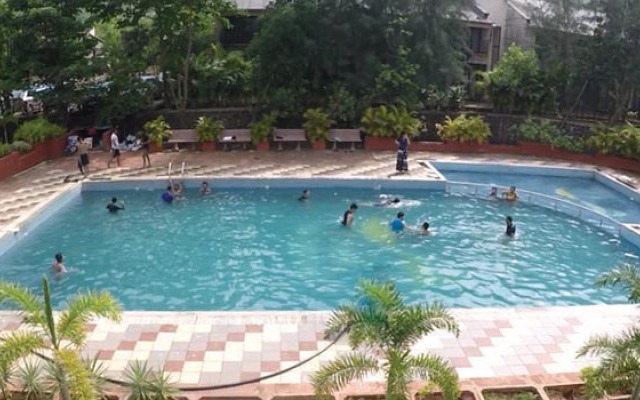 Mohili Meadows Resort