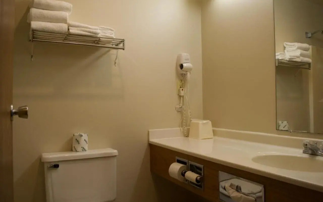 AmeriVu Inn & Suites