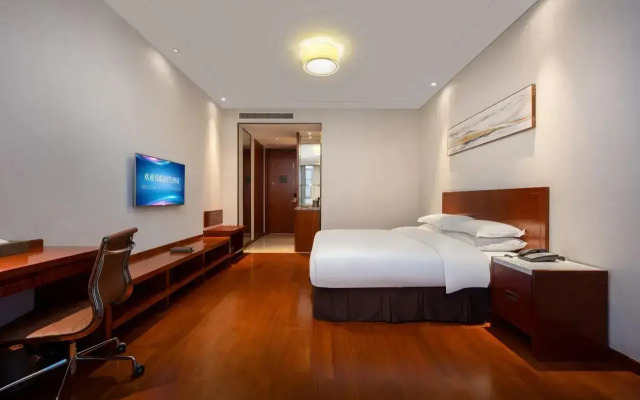 Ptossom Hotel	