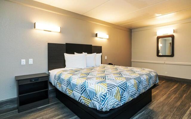 Motel 6 Baytown, TX - Garth Rd