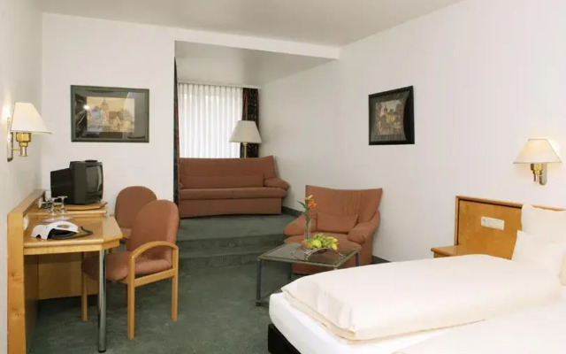 Matchpoint Hotel