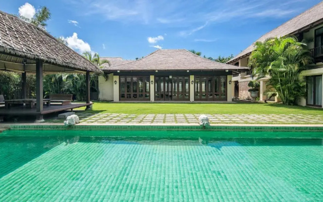 Yalong Bay Villas & Spa
