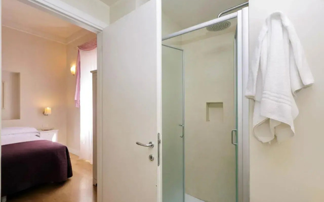 Amaranto Romano Hotel