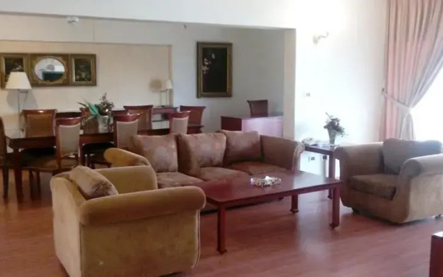 White House Hotel