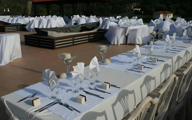 Agionissi Resort Hotel