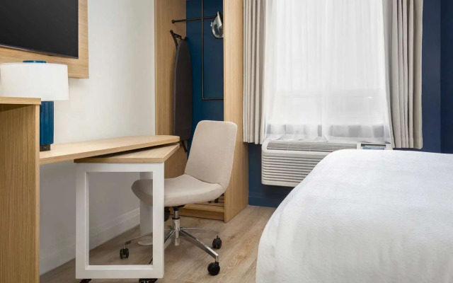 Spark by Hilton Brockville