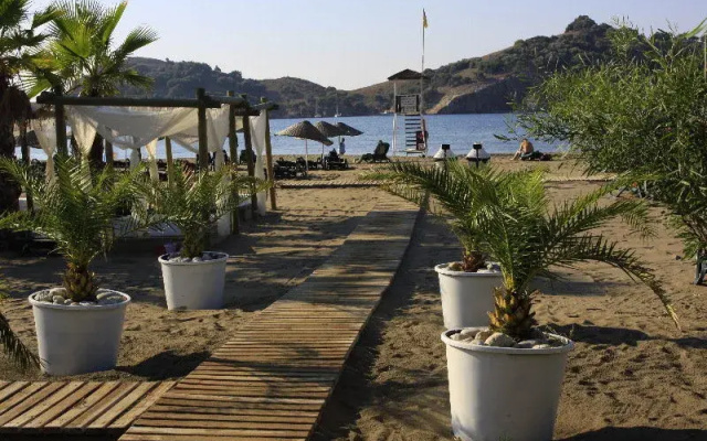 Club Nur Hotel