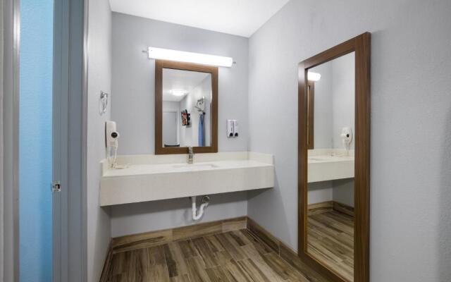 Hometowne Studios Orange, Tx