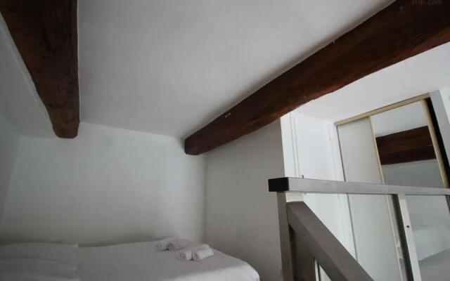 Nice Booking - Duplex Place Massena