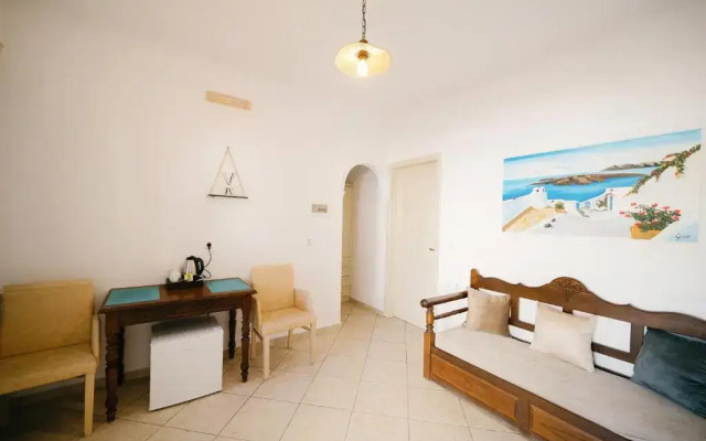 Blue Arise Fira Hotel