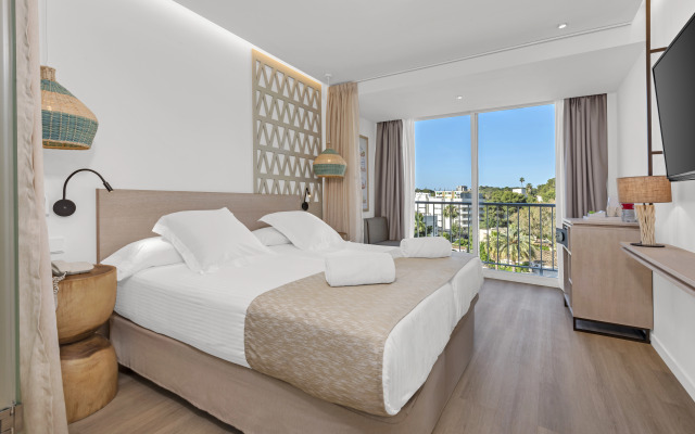 Valentin Grand Park Suite Hotel