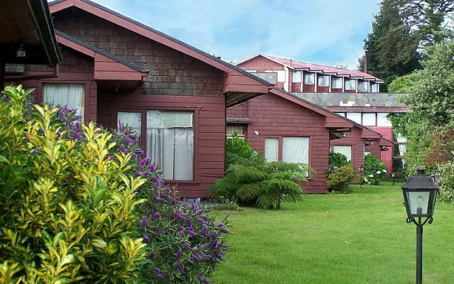 Los Alerces Hotel Cabañas Y Salones