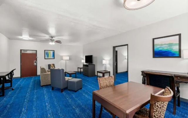 Best Western Palace Inn & Suites
