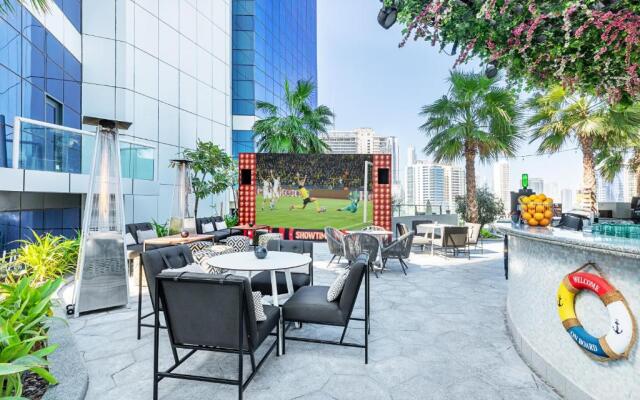 Staycae Paramount Sheikh Zayed