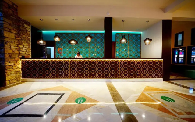 Simantro Resort