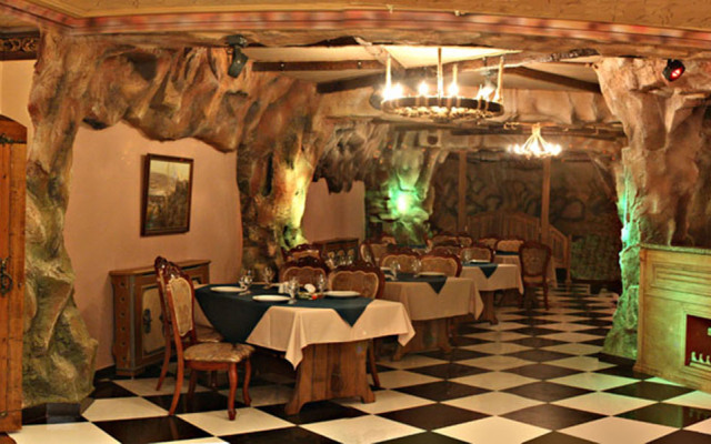 Alexandrapol Palace Hotel