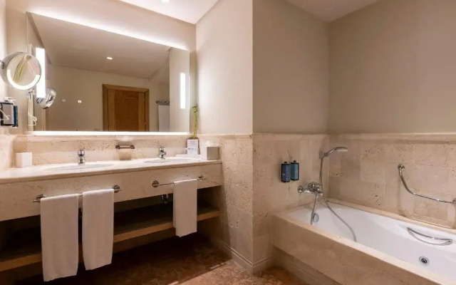 Hipotels Barrosa Palace & SPA