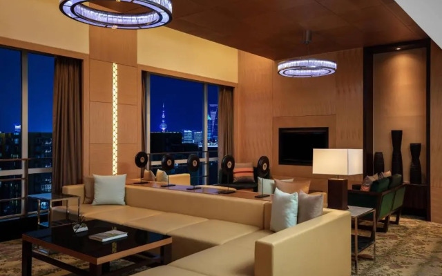 Courtyard by Marriott Shanghai Central Hotel