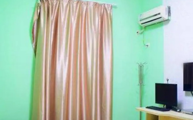 Lianghai Hostel Sanya