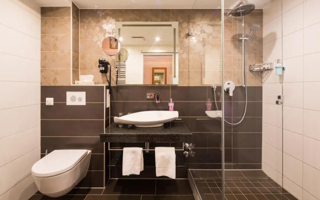 Ambiance Hotel