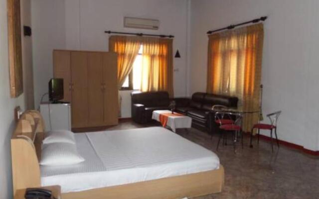 Star Light Hotel