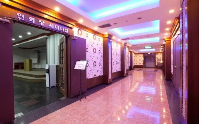 Winners Tourist Hotel