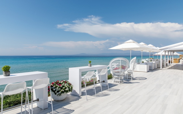 Sani Beach Hotel & Spa