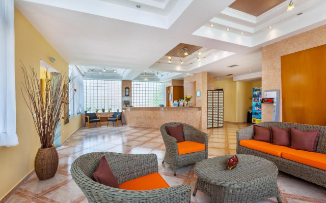 Atrium Hotel