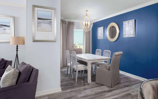 Royale Palms Condominiums