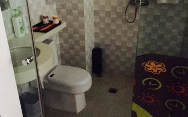 Kunming Traveler's Home Wacangzhuang