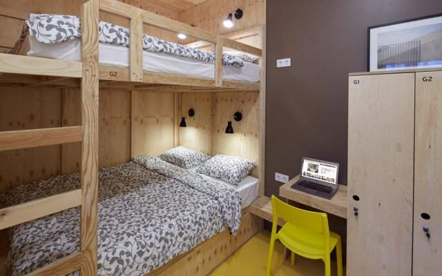 Twin Cities Melbourne Hostel