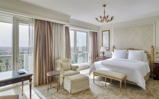 Four Seasons Hotel Cairo at First Residence