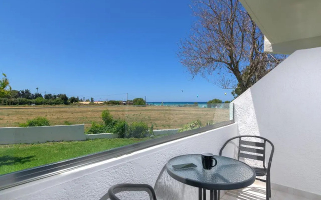 Отель Nirvana Beach 