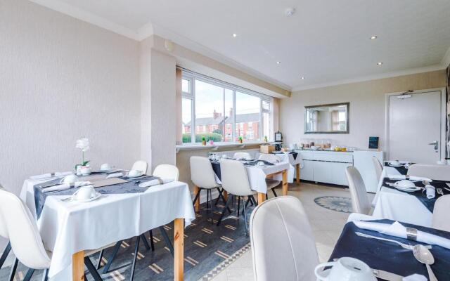 Holcombe Guest House