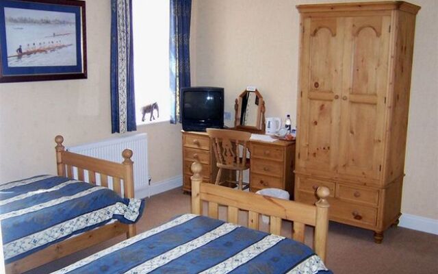 Oaklea Guest House