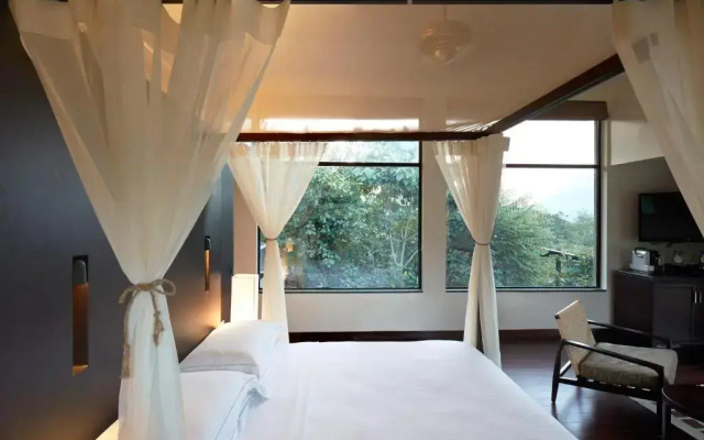 Dharana at Shillim Hotel