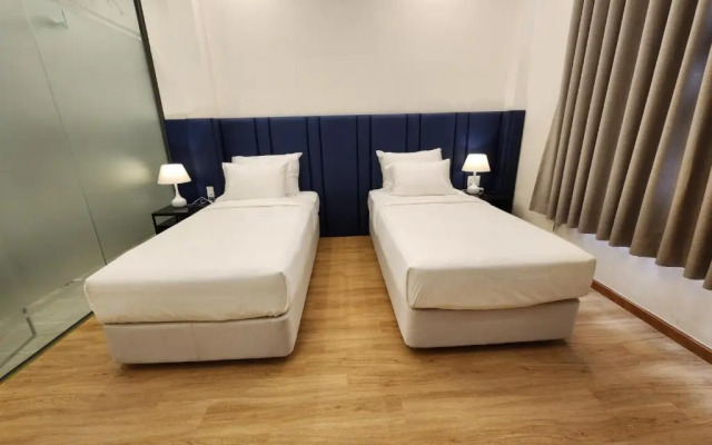 Ruby Hotel