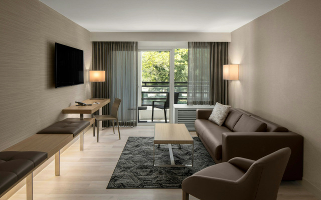 AC Hotel by Marriott Portland Lake Oswego
