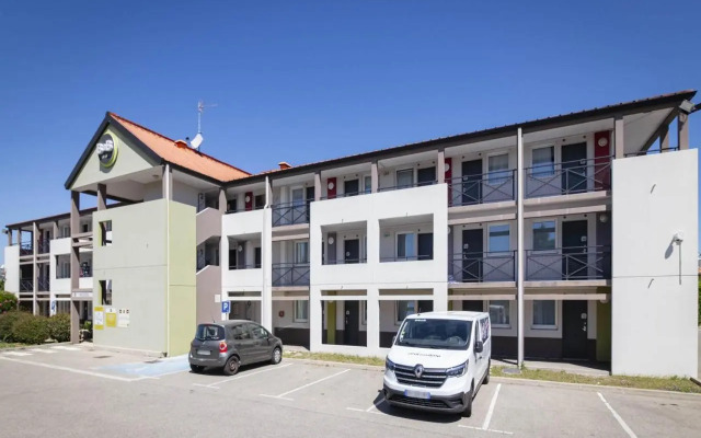 B&B HOTEL Avignon (1)