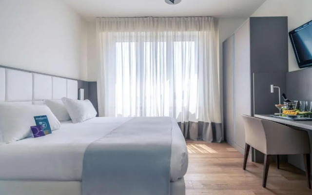 Mercure Milano Solari Hotel