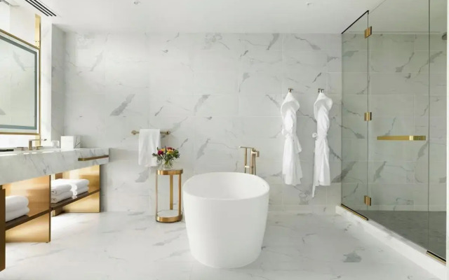 Four Seasons Minneapolis Hotel