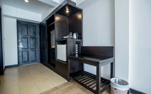 Sea Breeze Jomtien Resort (SHA Extra Plus)