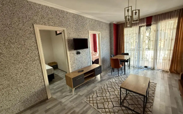 Karvi Hostel & Suites