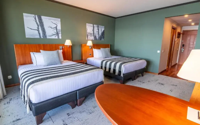 Park Lake Luxury Hotel