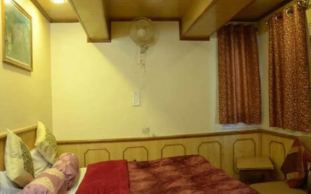 Hotel Samrat Regency